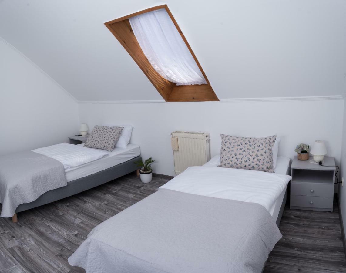 Nefelejcs Vendeghaz Hotel Toalmas Luaran gambar